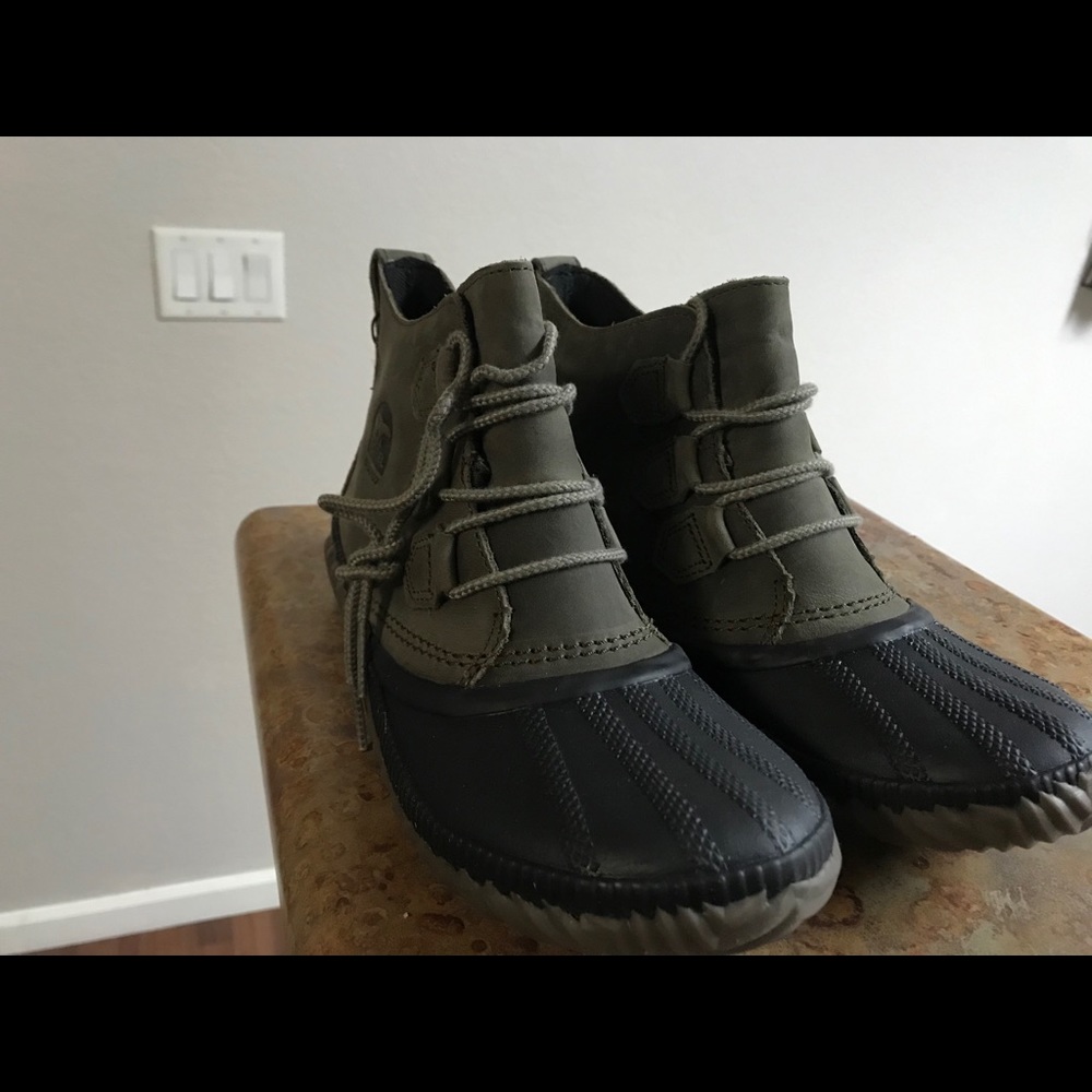 Sorel waterproof boots